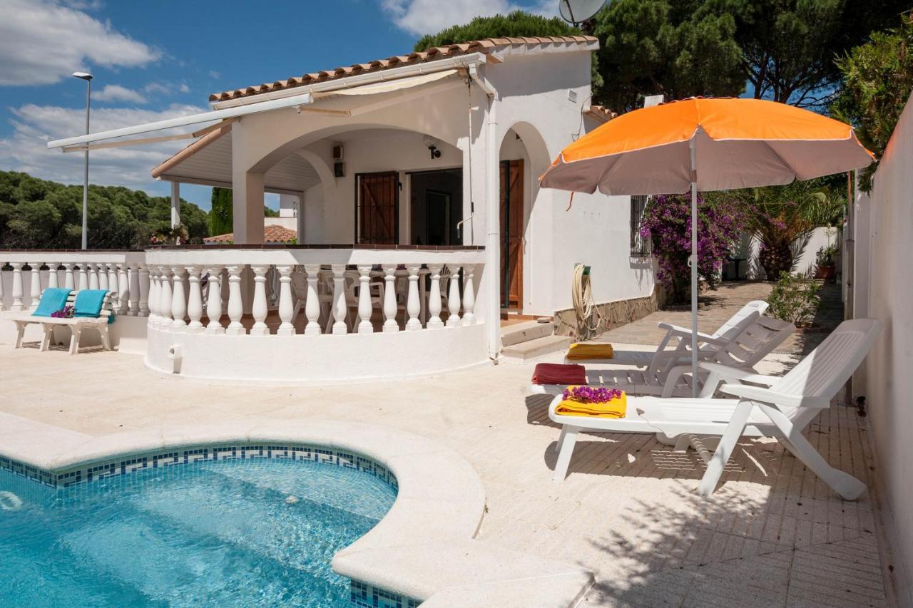 Yvonne Villa L' Escala Bagian luar foto